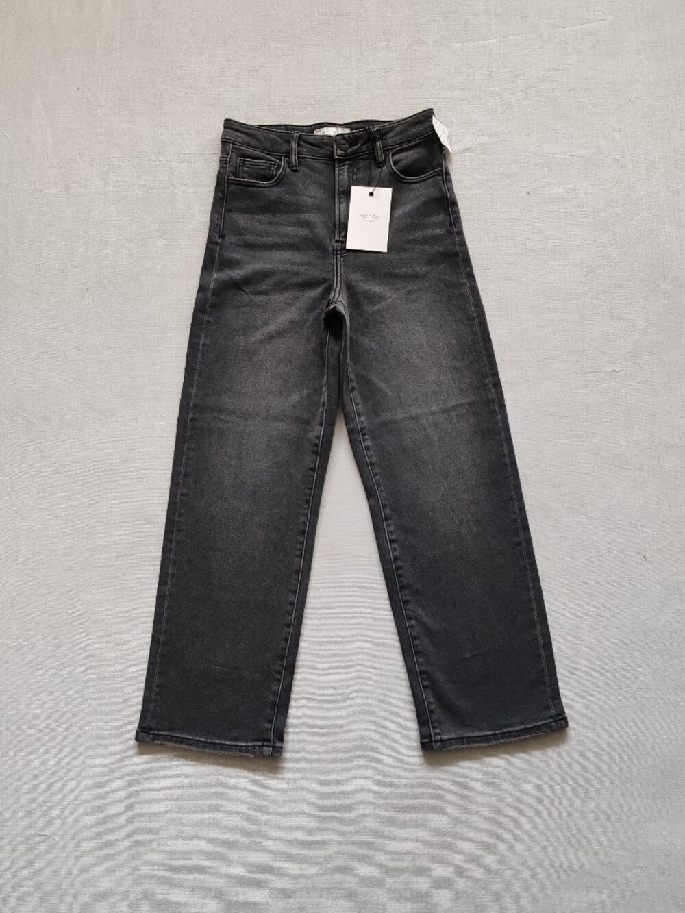 HIDDEN JEANS Ella High Rise Classic Straight Black Jeans - Size 26 - NWT